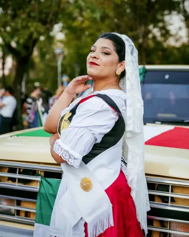 Fiesta "Las Raíces" - Dia 01