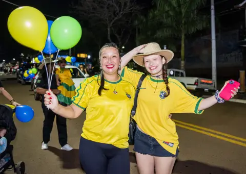 Fiesta "Las Raíces" - Dia 01