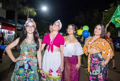 Fiesta "Las Raíces" - Dia 01