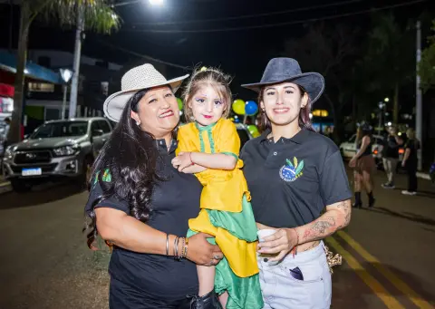 Fiesta "Las Raíces" - Dia 01