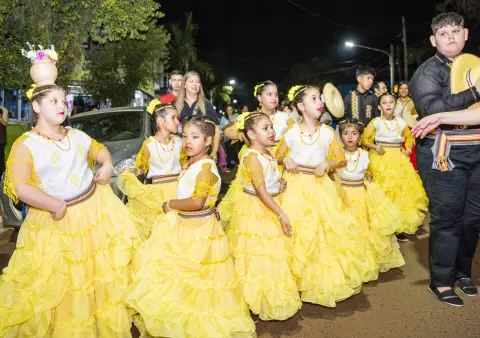 Fiesta "Las Raíces" - Dia 01