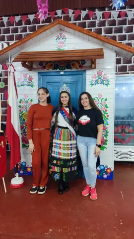 Fiesta Las Raíces 2025
