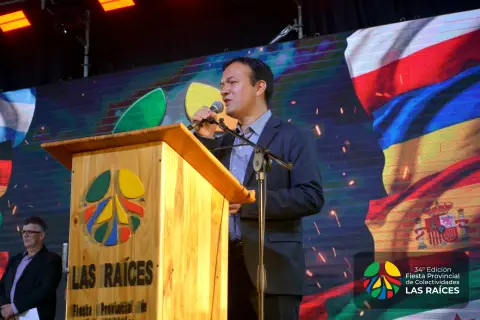Fiesta "Las Raíces" - Día 01