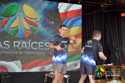 Fiesta "Las Raíces" - Día 04