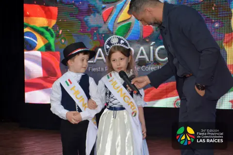 Fiesta "Las Raíces" - Día 04