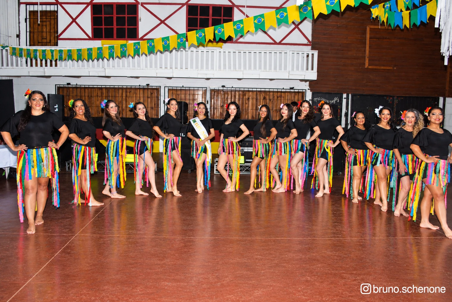 La colectividad brasilera celebró su Festa Branca en Jardín América
