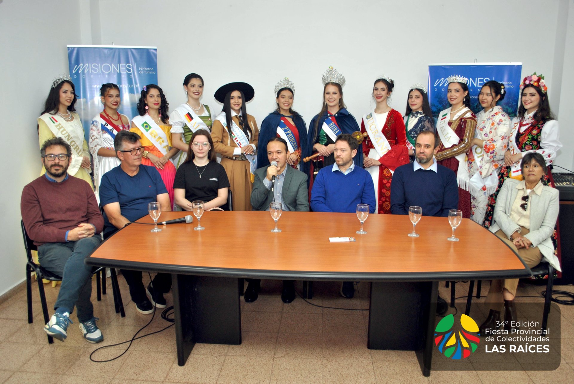 Presentación oficial de la 34° Fiesta Provincial de Colectividades Las Raíces y sus nueve candidatas a reina